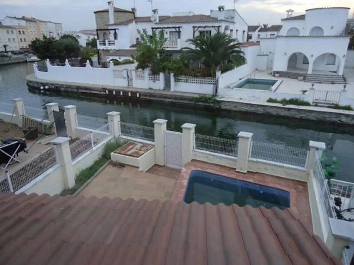 Goldhome - Casa Piscina Privada, Amarre - Casa 4 艾姆布里亚布拉瓦